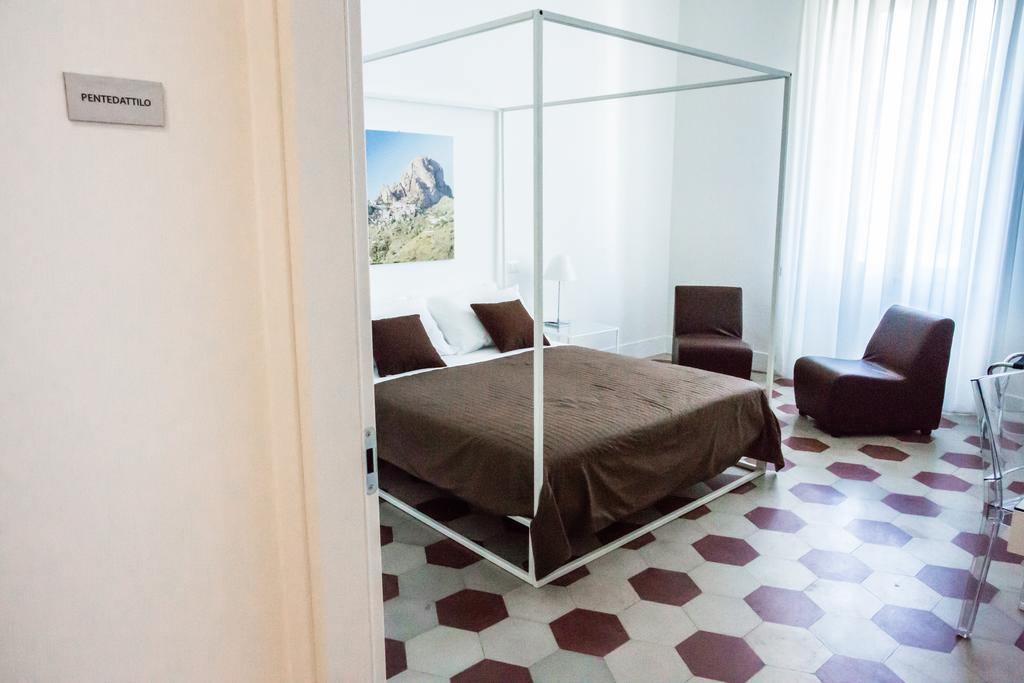 Rhegion B&B Reggio di Calabria Rum bild
